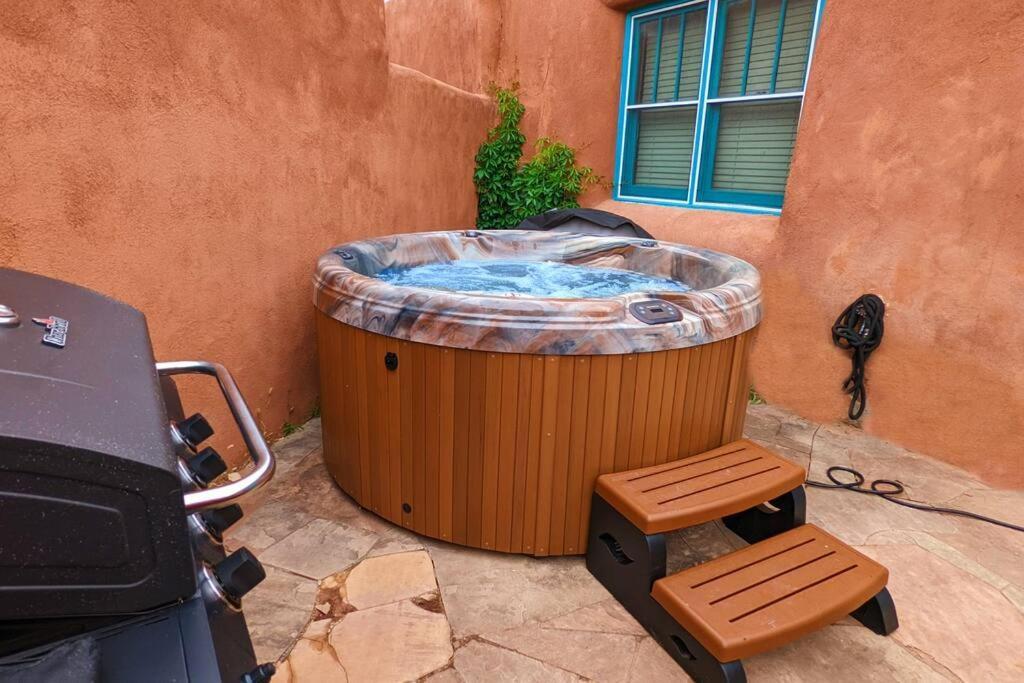 Enchanted Casita With Private Outdoor Hot Tub And Patio, Near Santa Fe Plaza, Sleeps 4 With Free Parking Luaran gambar