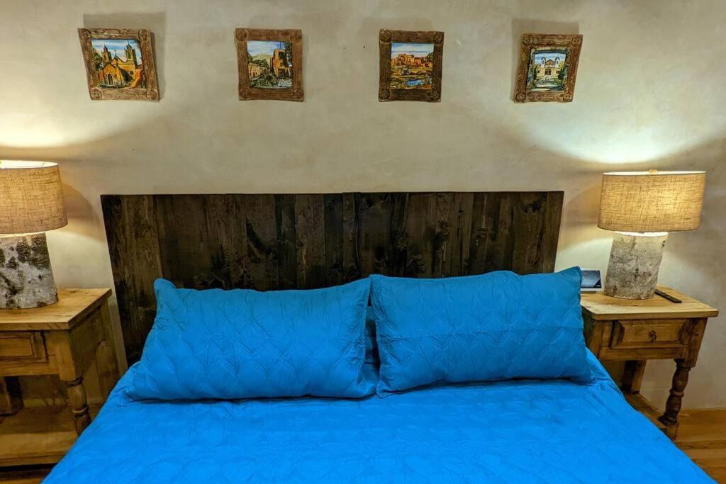 Magical Santa Fe Stay, Minutes From Town Square, Sleeps 4, Includes Free Parking And Outdoor Hot Tub! Luaran gambar