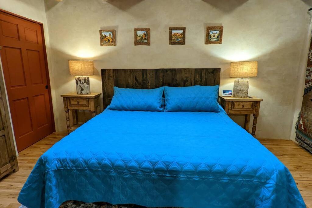 Magical Santa Fe Stay, Minutes From Town Square, Sleeps 4, Includes Free Parking And Outdoor Hot Tub! Luaran gambar