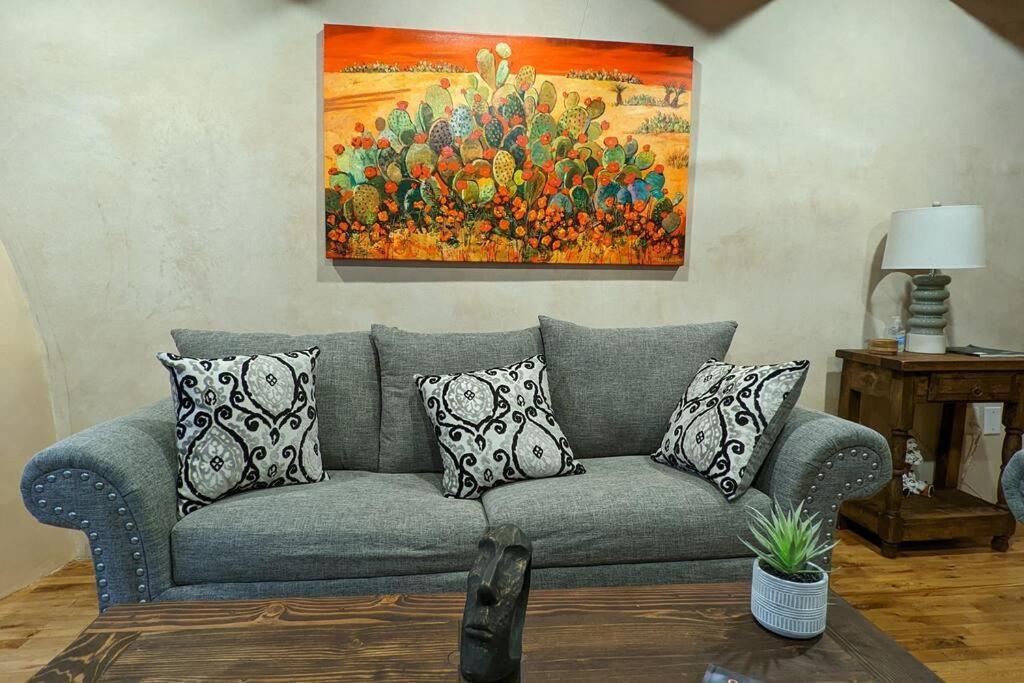 Magical Santa Fe Stay, Minutes From Town Square, Sleeps 4, Includes Free Parking And Outdoor Hot Tub! Luaran gambar
