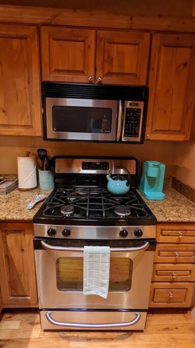 Magical Santa Fe Stay, Minutes From Town Square, Sleeps 4, Includes Free Parking And Outdoor Hot Tub! Luaran gambar