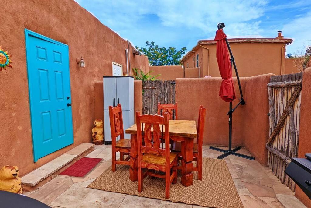 Magical Santa Fe Stay, Minutes From Town Square, Sleeps 4, Includes Free Parking And Outdoor Hot Tub! Luaran gambar